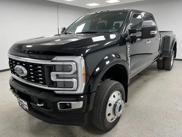 Used 2023 Black Ford Platinum image 4