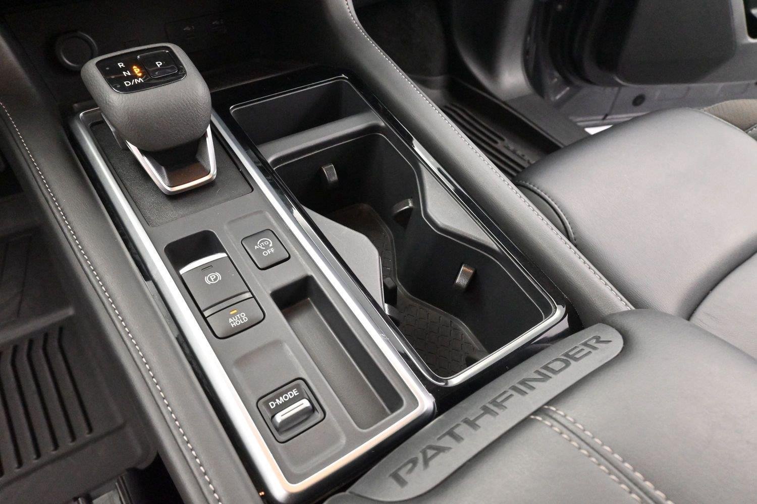Used 2025 Gun Metallic Nissan SL image 18
