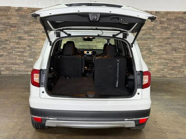 Used 2021 Platinum White Pearl Honda Touring image 8