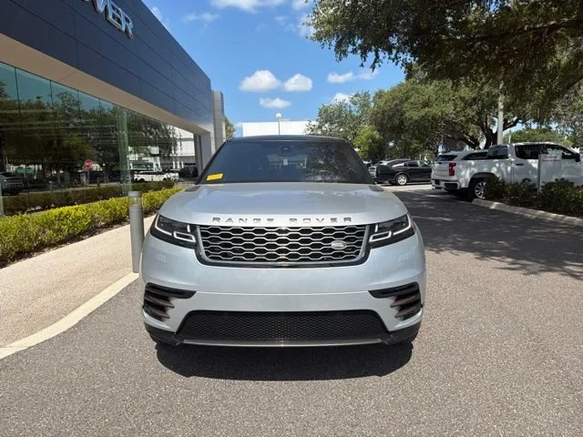 Used 2019 Indus Silver Metallic Land Rover R-Dynamic SE image 2