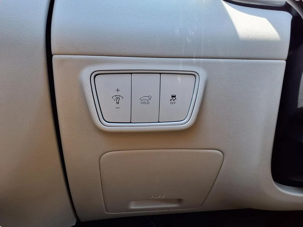 Certified Used 2024 Silver Hyundai SEL image 16