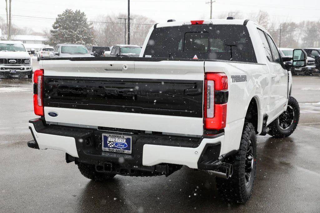 New 2026 Star White Metallic Tri-Coat Ford F-250® Platinum® image 12