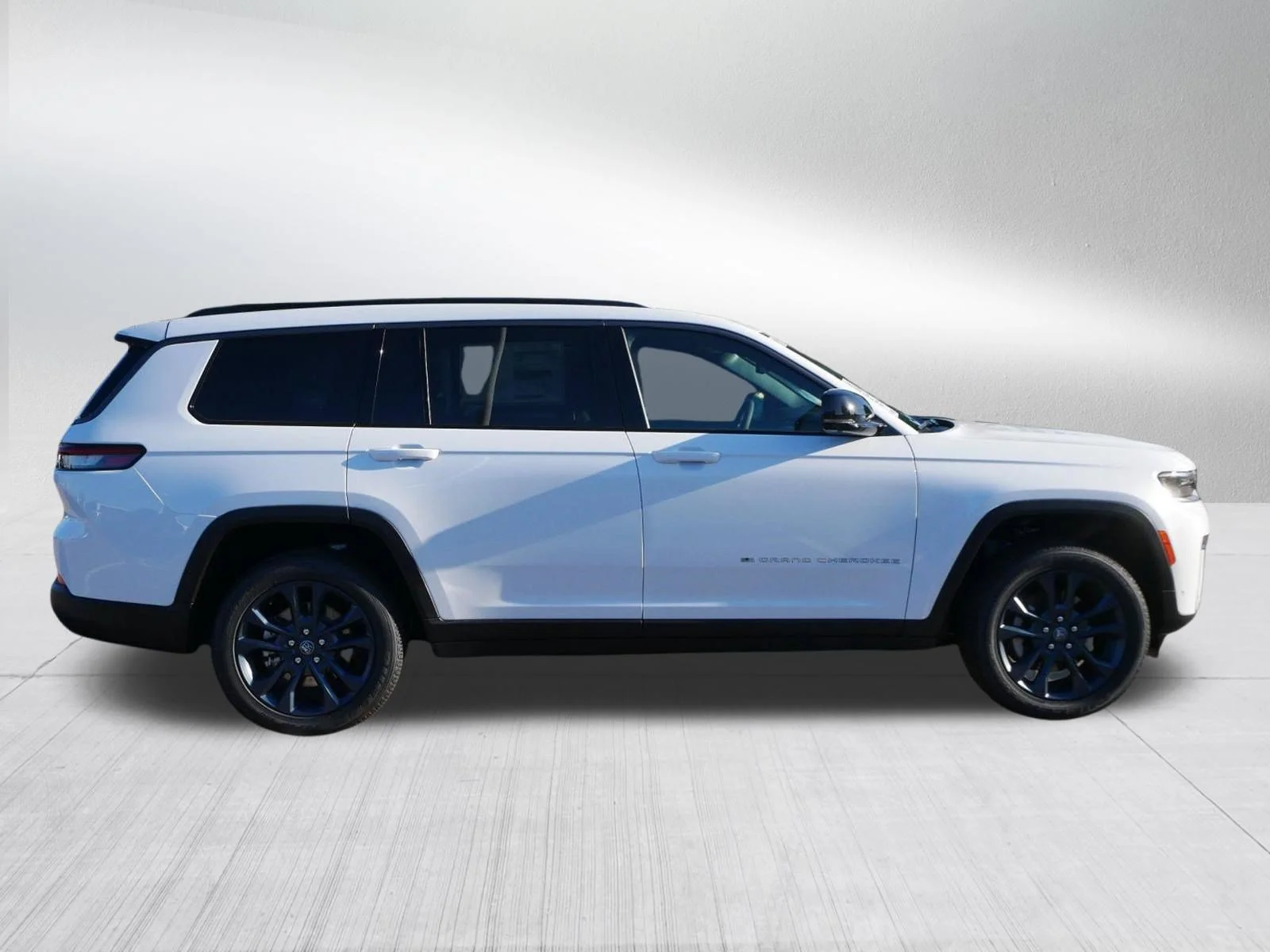 New 2026 Bright White Clear-Coat Exterior Paint Jeep 85th Anniversary Edition image 8
