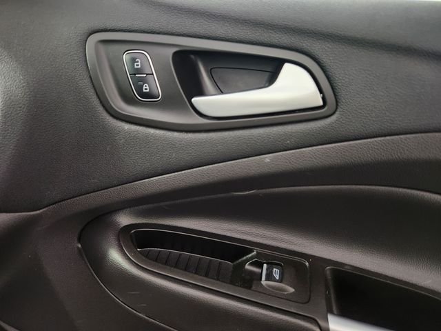 2017 Ford Escape SE - Photo 15