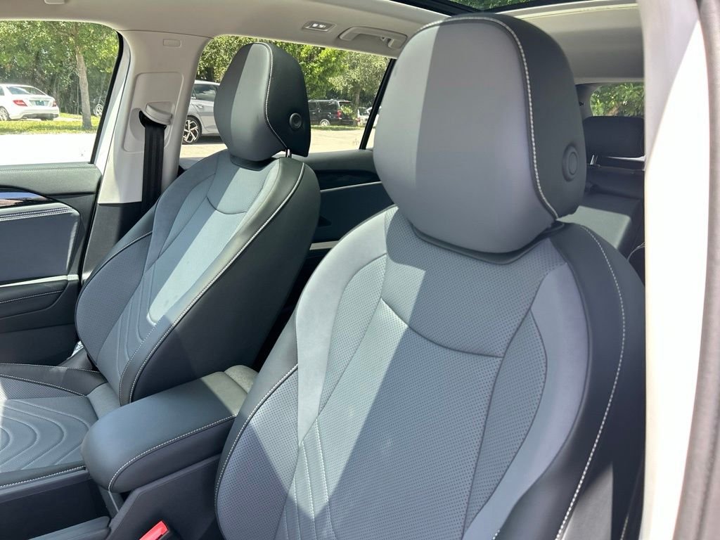New 2026 White Volkswagen 2.0T SE image 20