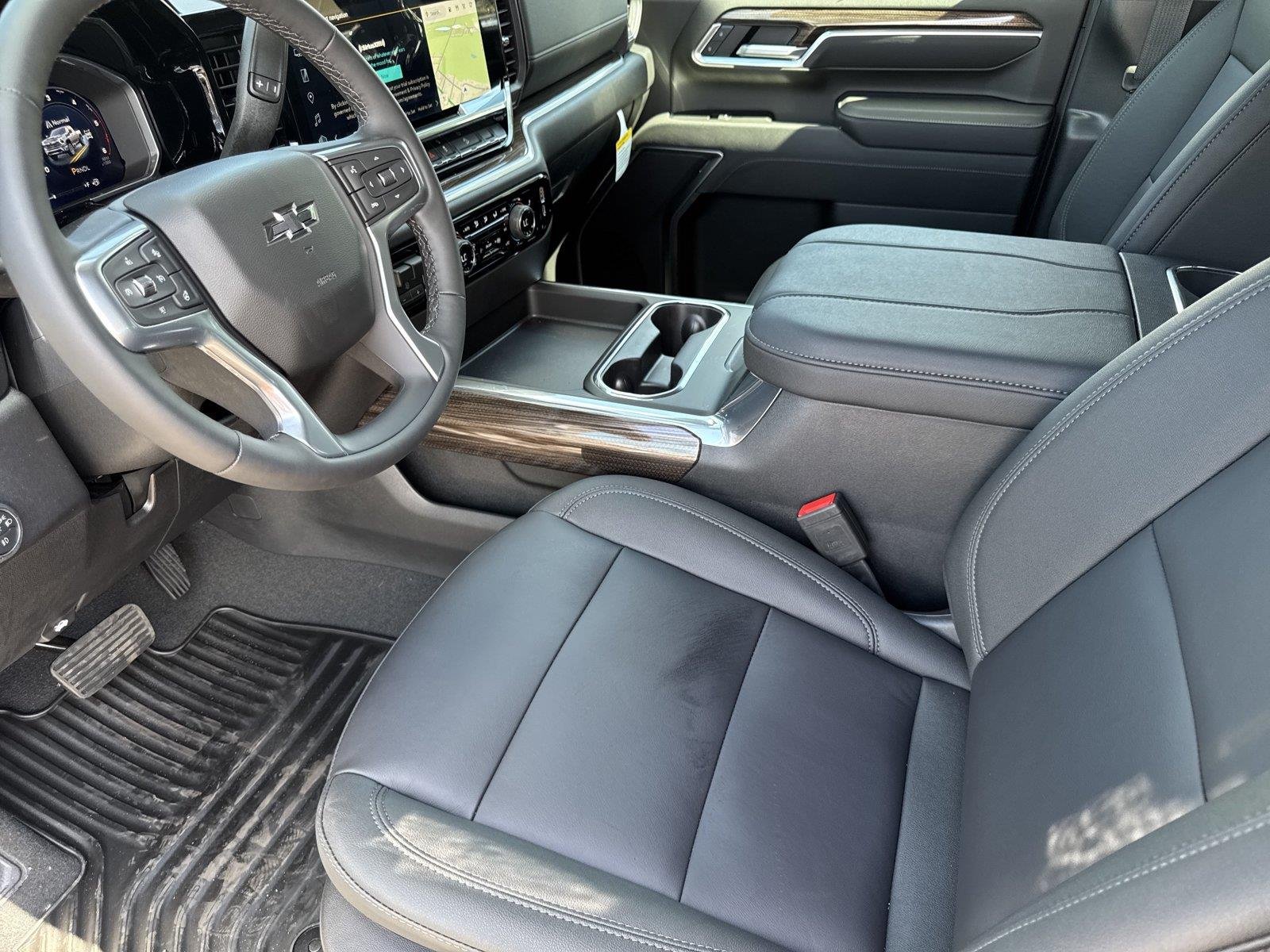New 2026 Black Chevrolet LT image 10