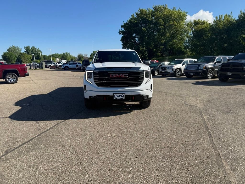 Used 2023 GMC Sierra 1500 AT4 with VIN 1GTUUEE86PZ192533 for sale in Rochester, Minnesota
