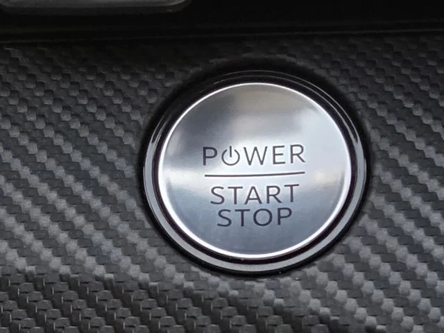 New 2026 Star White Metallic Tri-coat Ford Premium image 15