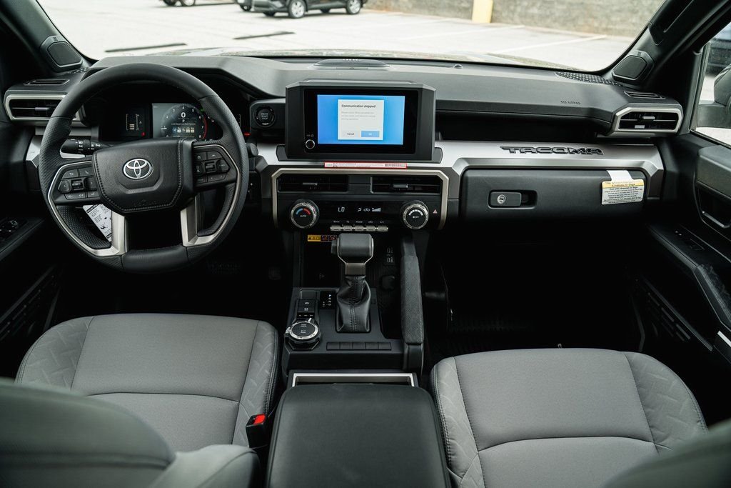 2025 Toyota Tacoma SR5 - Photo 12