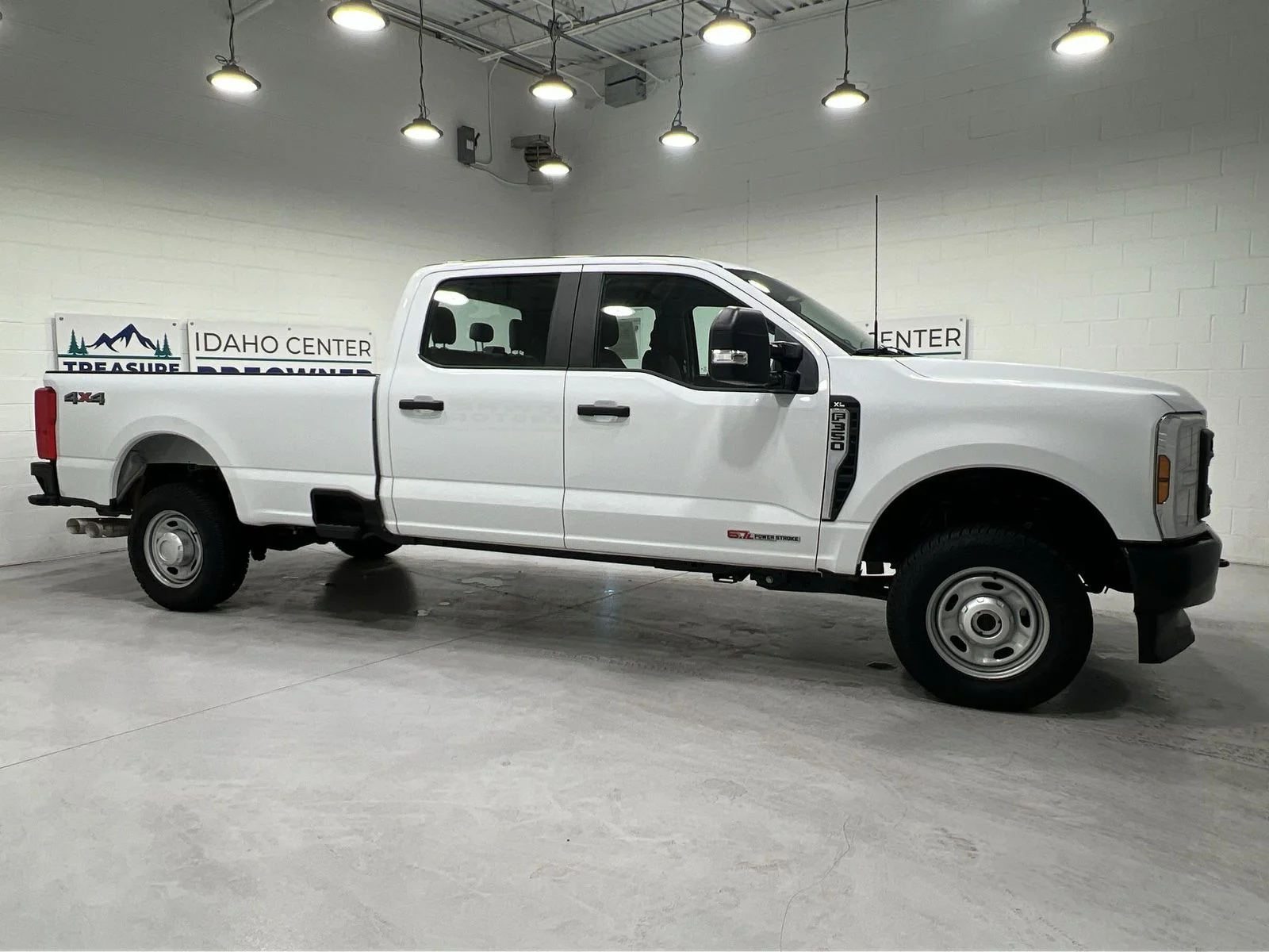 2024 Ford F-350 Super Duty XL - Photo 9