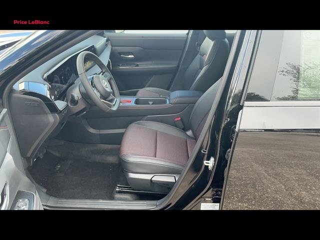 2025 Nissan Kicks SR - Photo 9