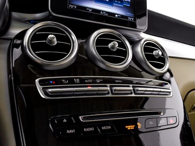 Used 2019 White Mercedes-Benz GLC 300 image 29