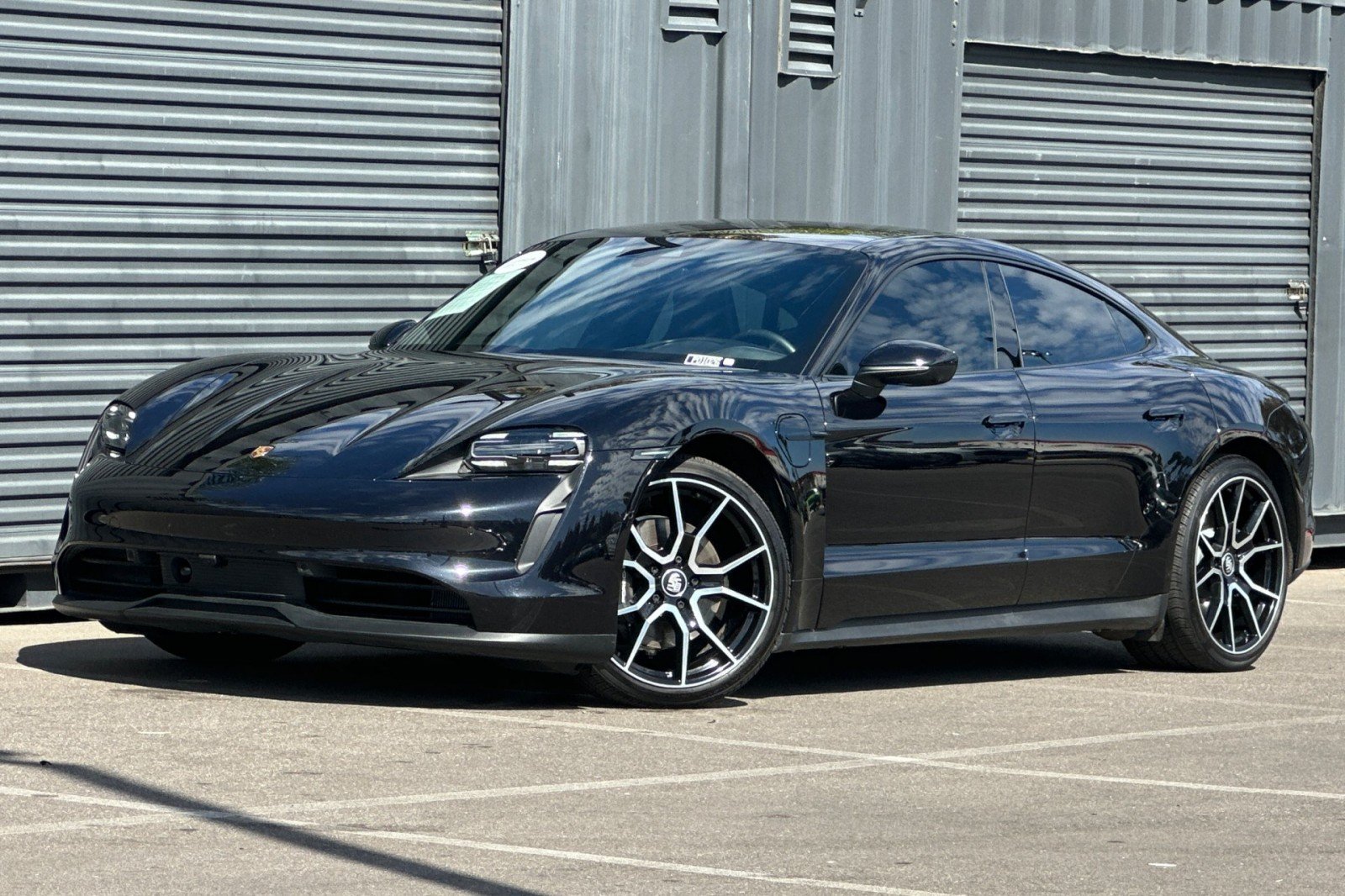 2022 Porsche Taycan Base