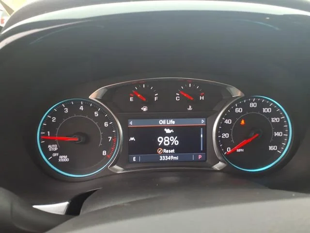 Used 2023 Summit White Chevrolet LT Cloth image 16