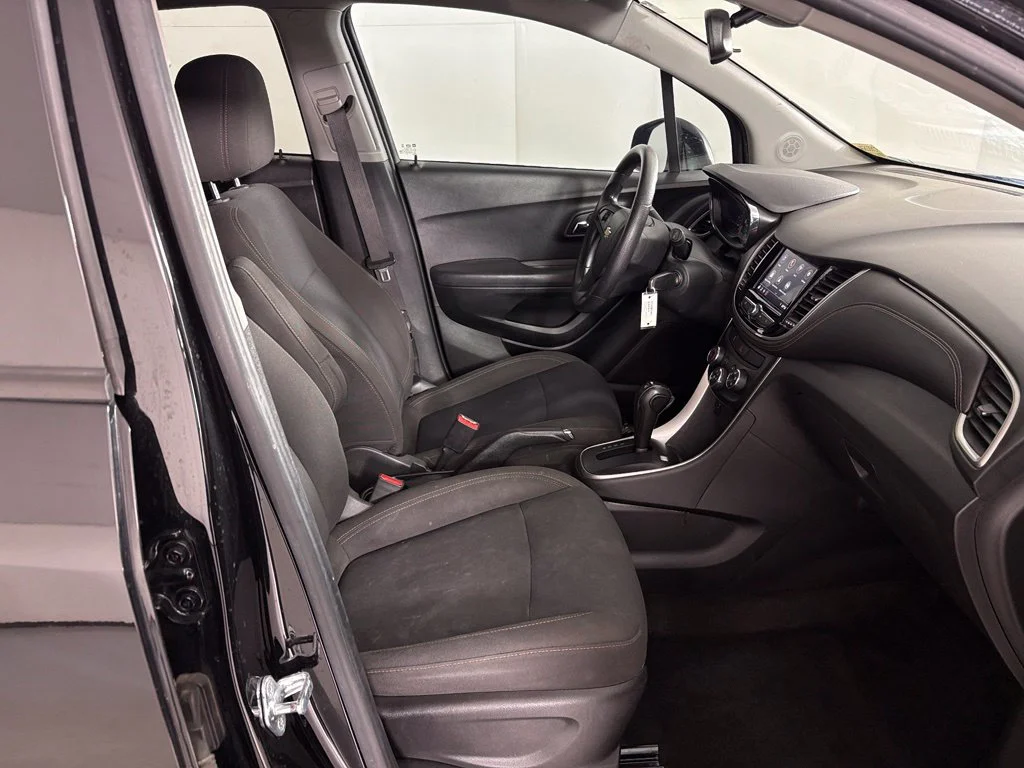 Used 2020 Black Chevrolet LS image 38