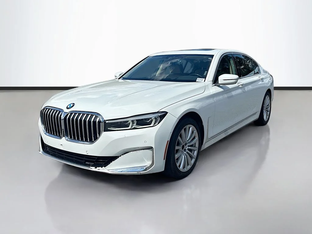 Used 2022 Alpine White BMW 740i image 7