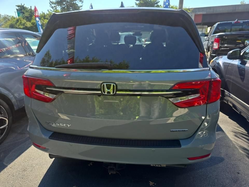 Certified Used 2024 Sonic Gray Pearl Honda Touring image 6