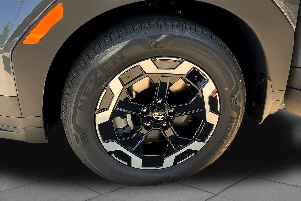 New 2026 Ecotronic Gray Hyundai SE FWD image 11
