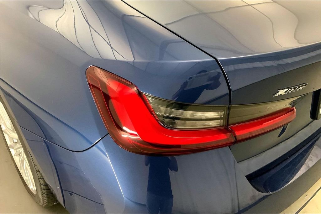 Used 2023 Phytonic Blue Metallic BMW  image 28
