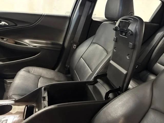 Used 2022 Mosaic Black Metallic Chevrolet Premier image 27