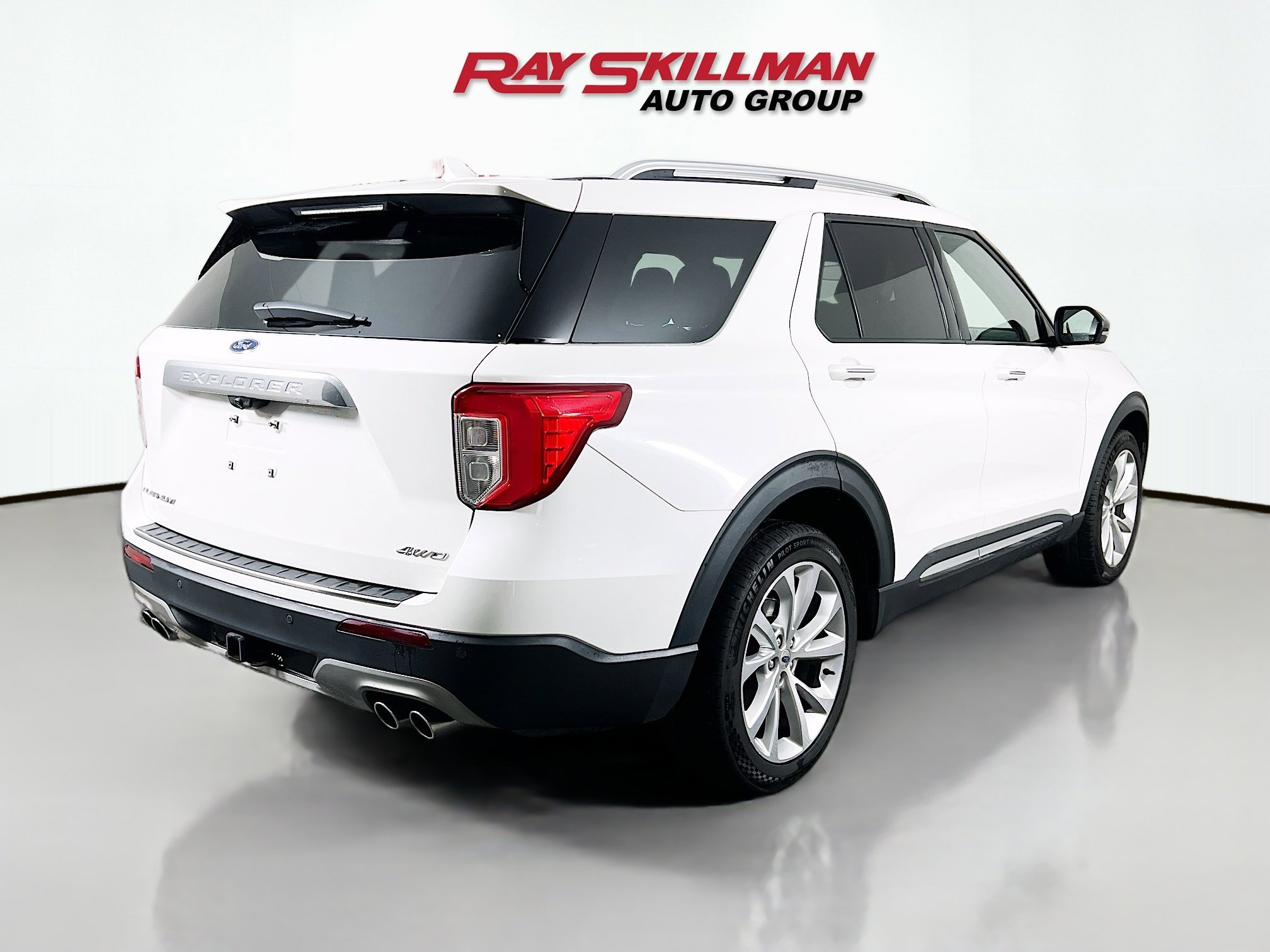 Used 2022 White Ford PLATINUM image 7