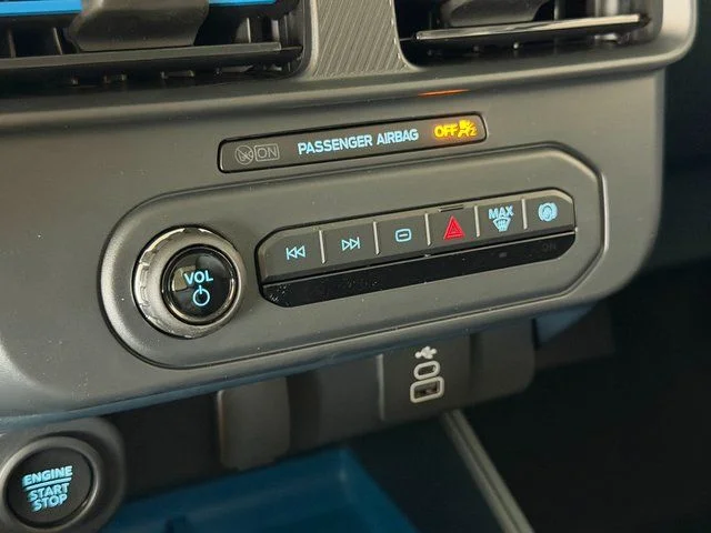 New 2026 Shadow Black Ford XLT image 25