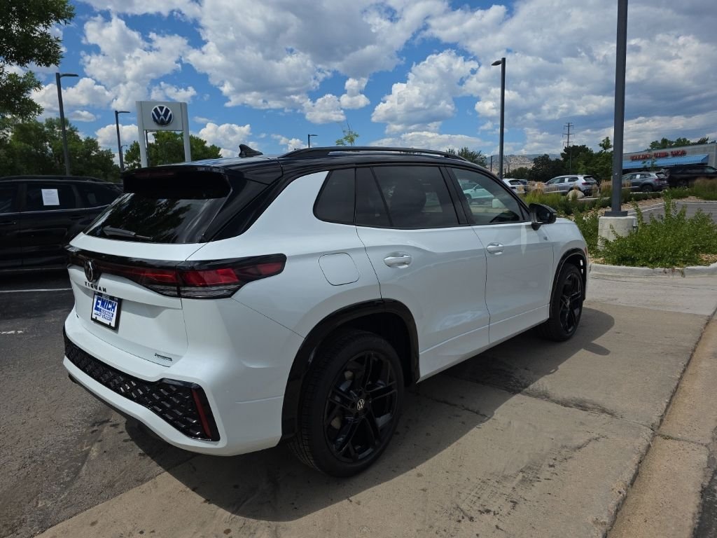 New 2026 Opal White w/Deep Black Roof Volkswagen 2.0T SE R-Line Black image 5