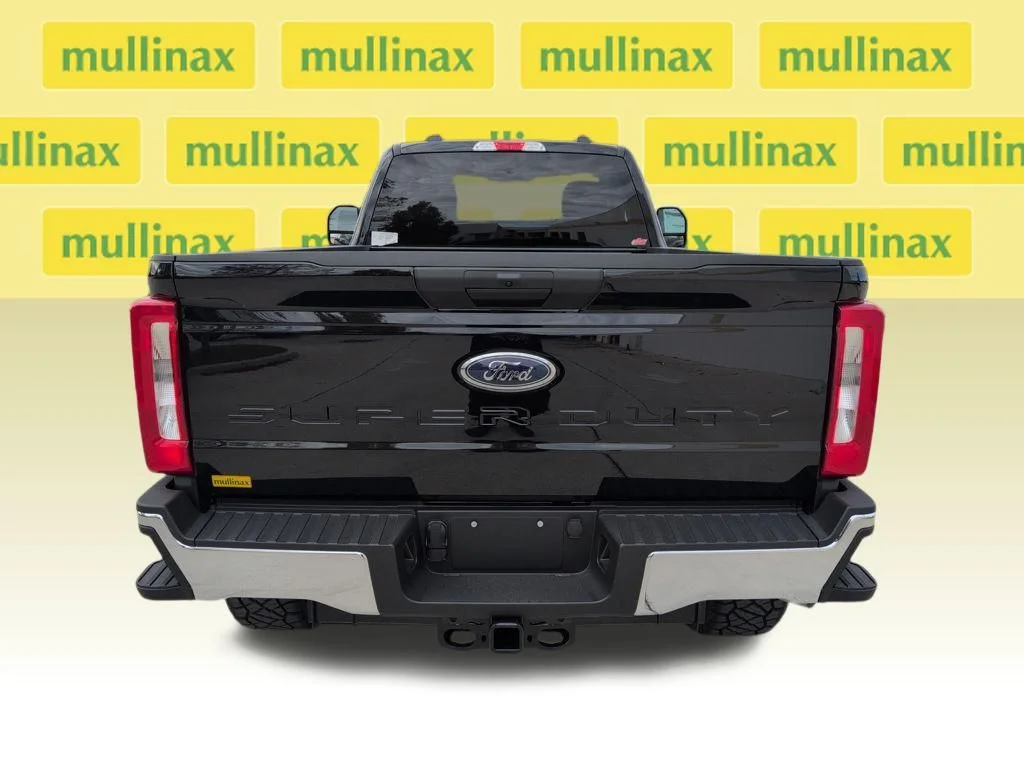 New 2026 Black Ford XLT image 27