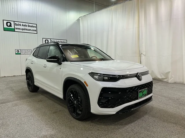 2026 Volkswagen Tiguan SE R-Line Black