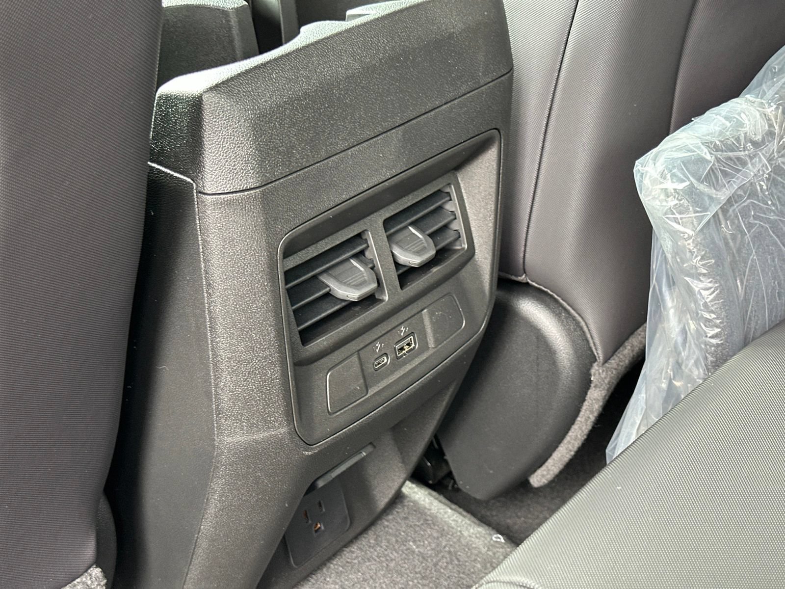 New 2026 Sterling Gray Metallic Chevrolet Z71 with 20in Black Wheels - Sunroof - Spray-On Bedliner image 18