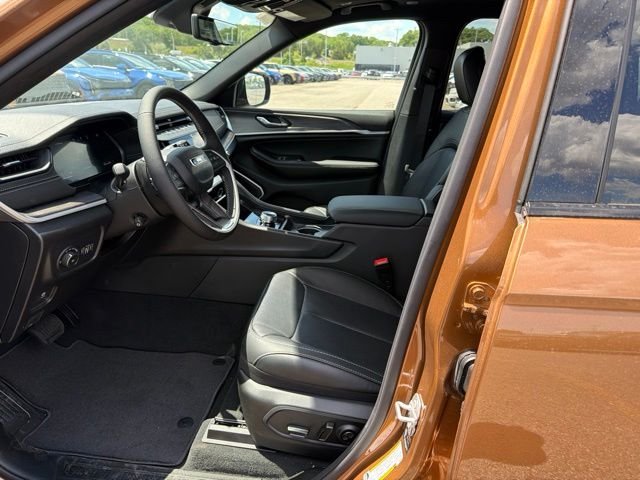 New 2026 Copper Shino Metallic Clear-Coat Exterior Paint Jeep Limited Reserve image 14
