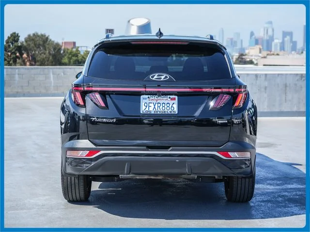 Used 2023 Black Hyundai SEL image 10