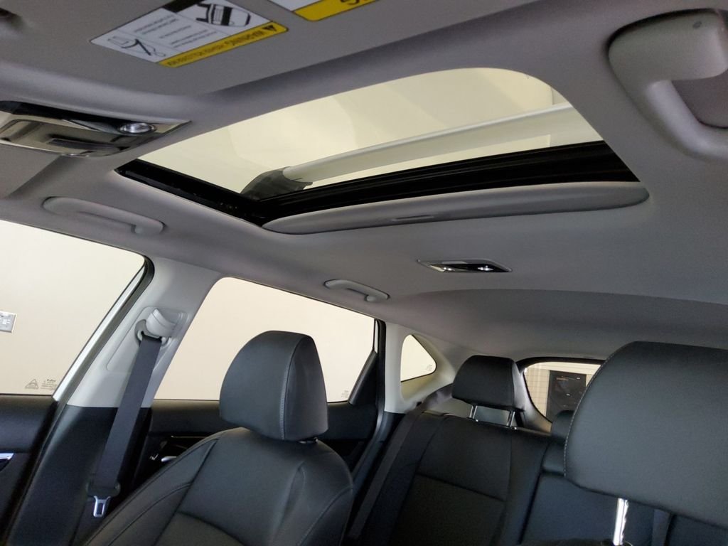 Used 2026 White Kia SX image 24