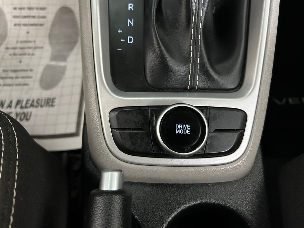 Used 2024 Blue Hyundai SEL image 29