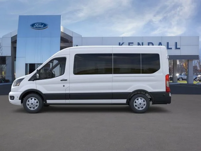 New 2026 Oxford White Ford XLT image 3
