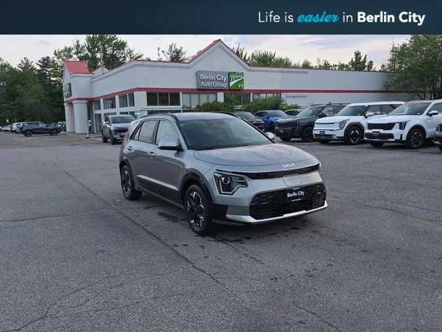 New 2026 Steel Gray Kia Wind image 1