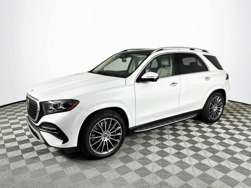 New 2027 MANUFAKTUR Moonlight White Metallic Mercedes-Benz GLE 450 image 3