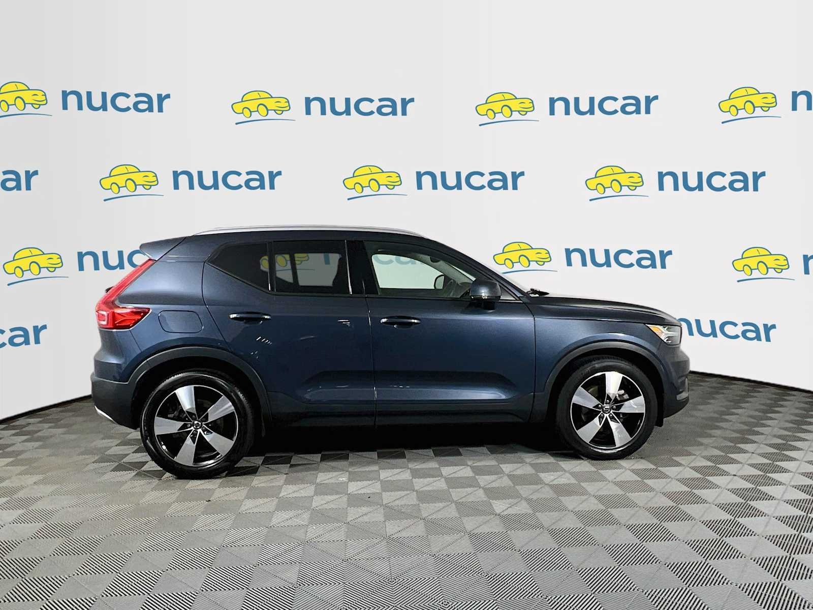 Used 2021 DENIM BLUE METALL Volvo Momentum image 8