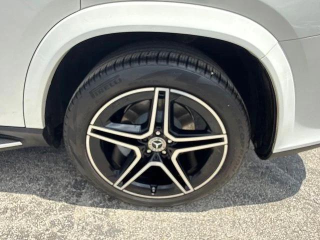 Used 2024  Mercedes-Benz GLS 450 image 33