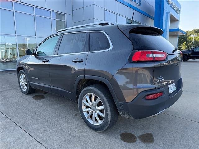 Used 2016 Granite Crystal Metallic Clearcoat Jeep Limited image 5
