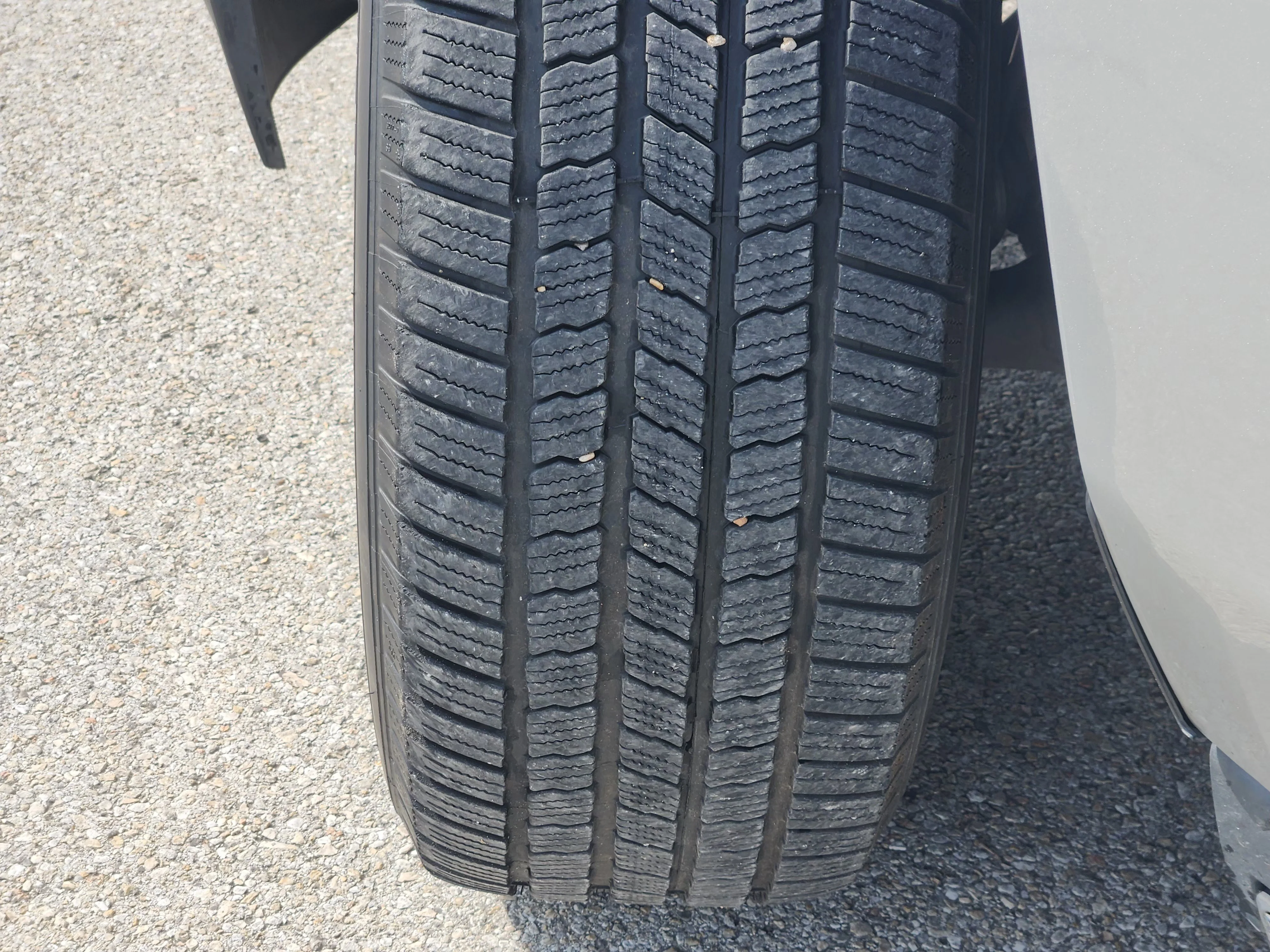 Used 2018 Quicksilver Metallic GMC Denali image 11