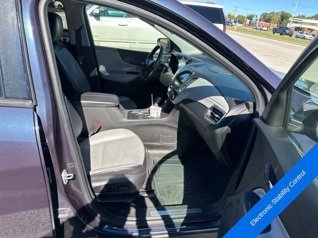 Used 2018 Storm Blue Metallic Chevrolet Premier image 13