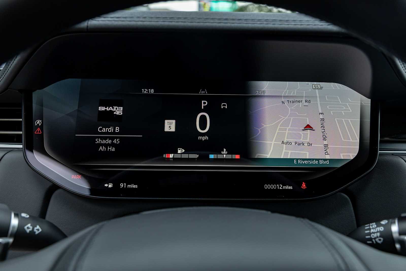 New 2026 Carpathian Grey Land Rover SE image 17