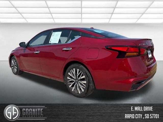 2025 Nissan Altima SV - Photo 4