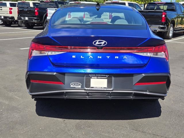 Used 2025 Blue Hyundai SEL Convenience image 10