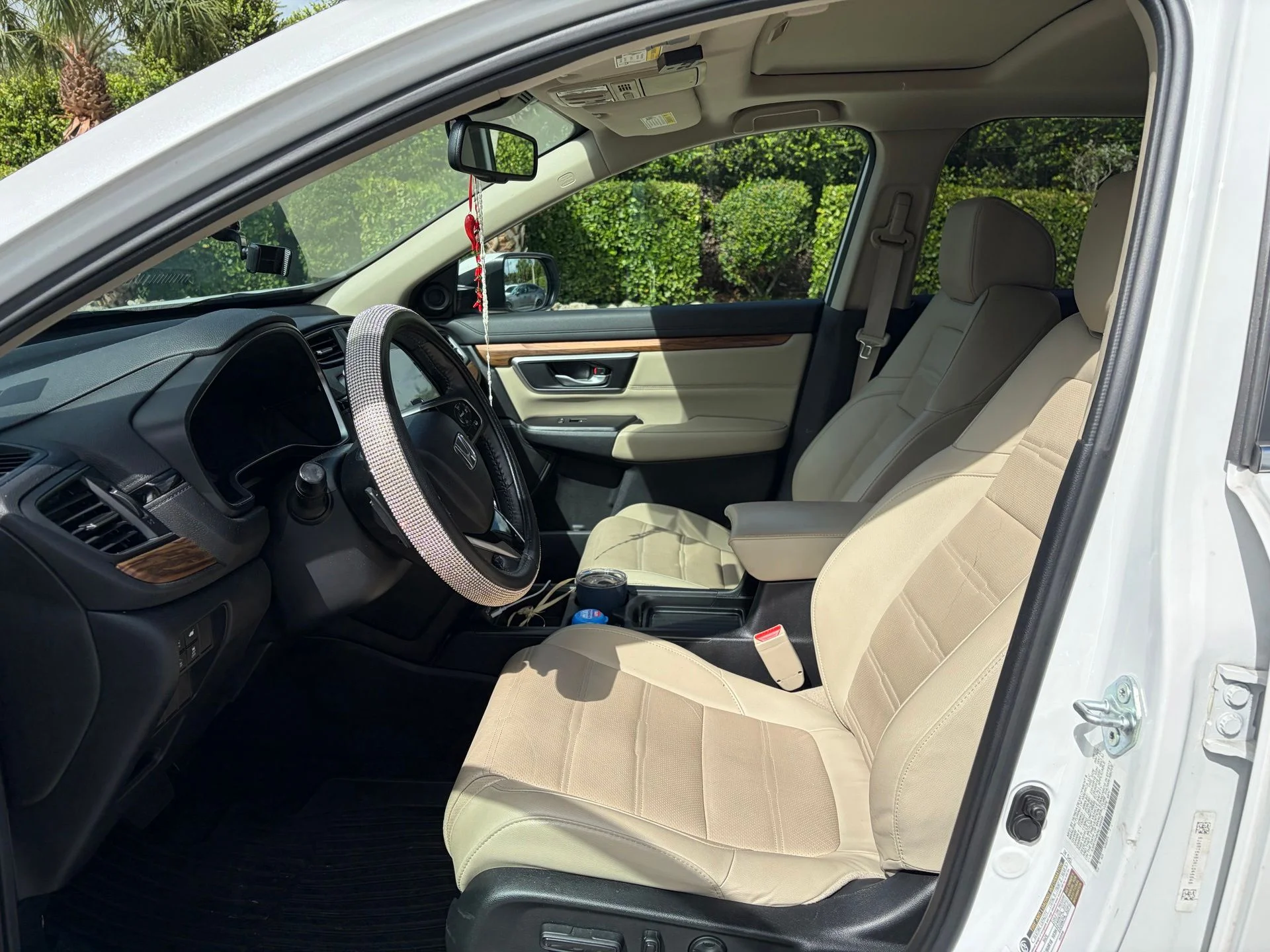Used 2022 Platinum White Pearl Honda EX-L image 22