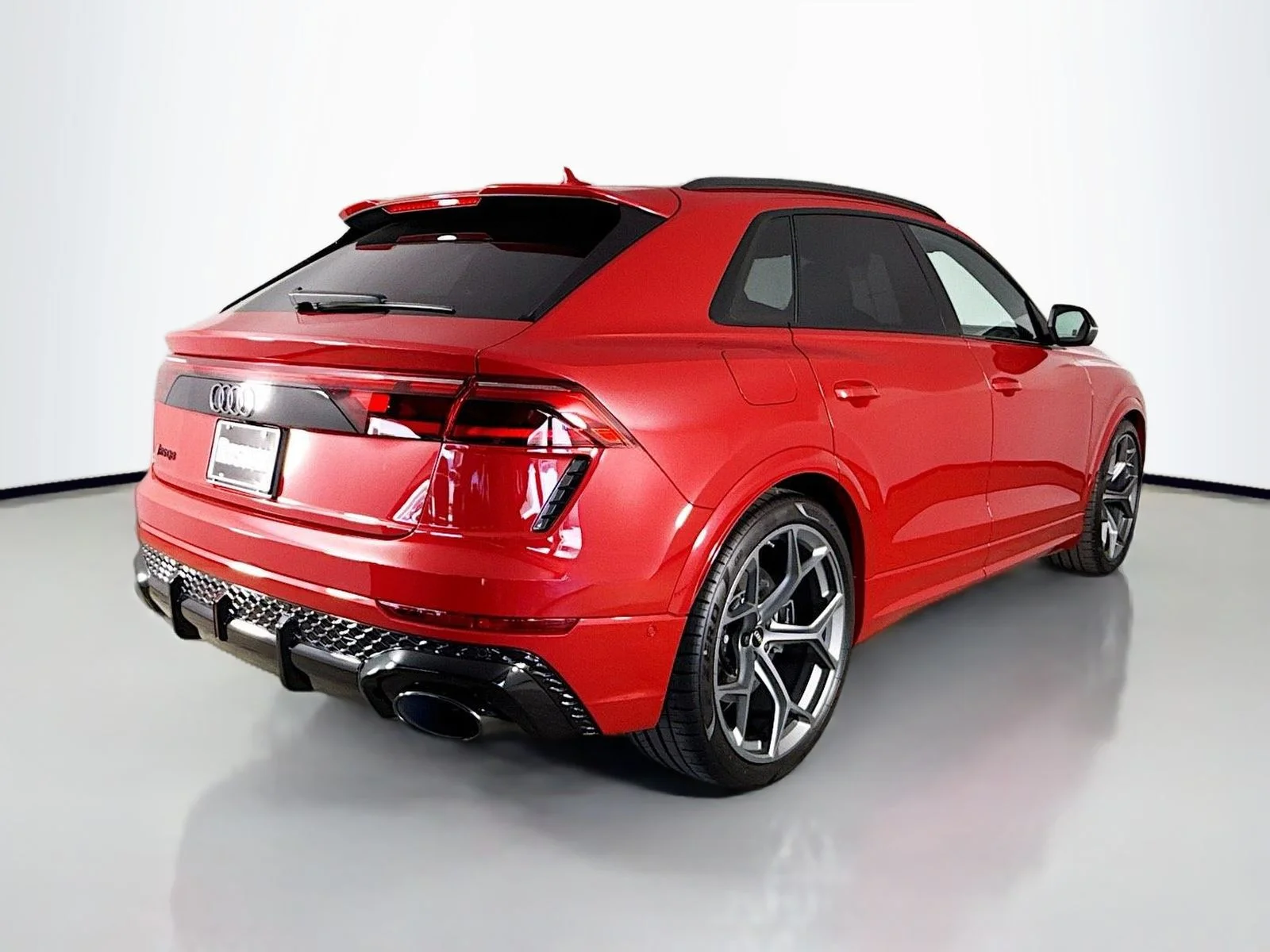 New 2025 Red Audi 4.0T image 7