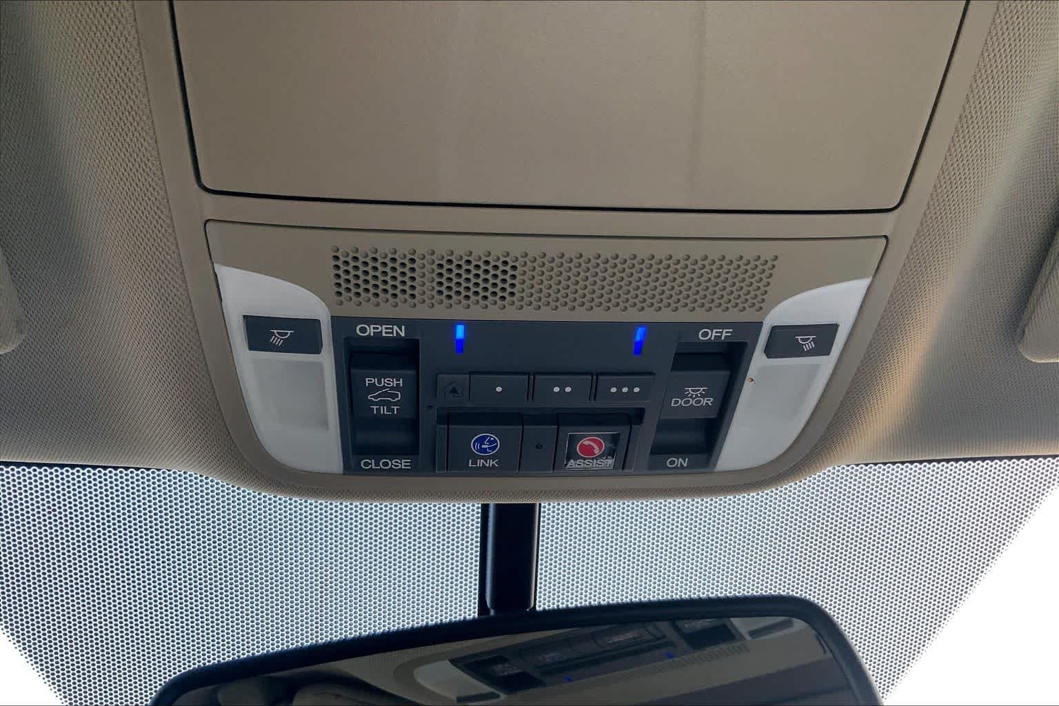Used 2016 White Diamond Pearl Acura Tech Pkg image 35