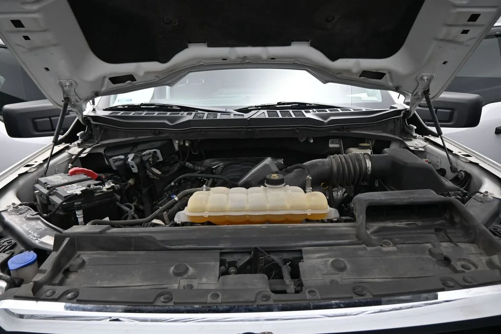 Used 2022 White Ford XLT image 26