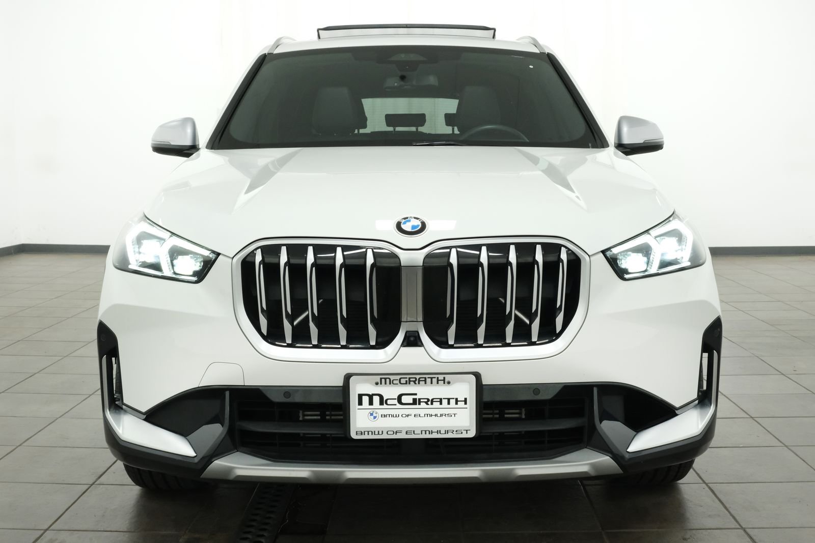 Certified Used 2023 Alpine White BMW xDrive28i image 7